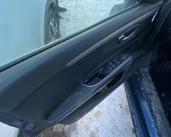 Синий Рено Talisman, объемом двигателя 1.5 л и пробегом 305 тыс. км за 6899 $, фото 26 на Automoto.ua