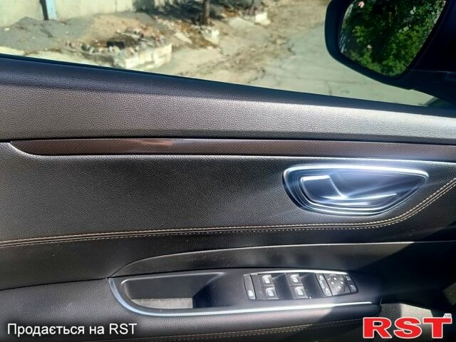 Синий Рено Talisman, объемом двигателя 1.6 л и пробегом 176 тыс. км за 15600 $, фото 9 на Automoto.ua
