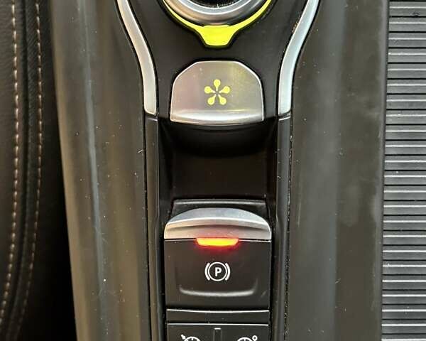 Синий Рено Talisman, объемом двигателя 1.6 л и пробегом 177 тыс. км за 16100 $, фото 29 на Automoto.ua