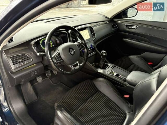 Синий Рено Talisman, объемом двигателя 1.6 л и пробегом 177 тыс. км за 16100 $, фото 18 на Automoto.ua