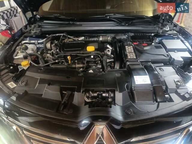 Синий Рено Talisman, объемом двигателя 1.6 л и пробегом 177 тыс. км за 15500 $, фото 4 на Automoto.ua