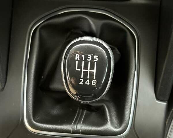 Синий Рено Talisman, объемом двигателя 1.6 л и пробегом 177 тыс. км за 16100 $, фото 28 на Automoto.ua