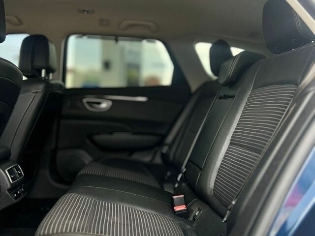 Синій Рено Talisman, об'ємом двигуна 1.6 л та пробігом 178 тис. км за 14999 $, фото 9 на Automoto.ua
