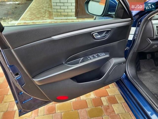 Синий Рено Talisman, объемом двигателя 1.5 л и пробегом 221 тыс. км за 14650 $, фото 42 на Automoto.ua