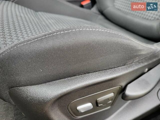 Синий Рено Talisman, объемом двигателя 1.5 л и пробегом 221 тыс. км за 14650 $, фото 45 на Automoto.ua