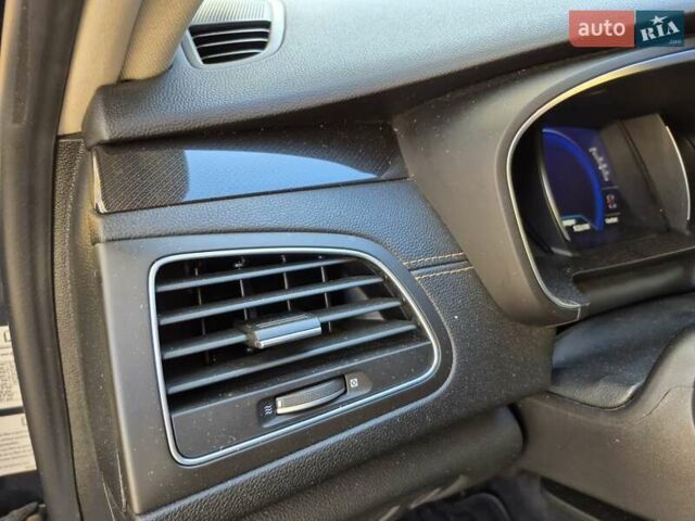 Синий Рено Talisman, объемом двигателя 1.6 л и пробегом 144 тыс. км за 17900 $, фото 43 на Automoto.ua