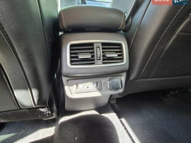 Синий Рено Talisman, объемом двигателя 1.6 л и пробегом 144 тыс. км за 17900 $, фото 49 на Automoto.ua