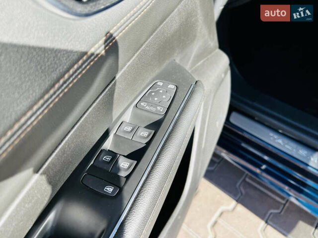 Синий Рено Talisman, объемом двигателя 2 л и пробегом 180 тыс. км за 18700 $, фото 22 на Automoto.ua