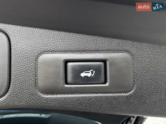 Синий Рено Talisman, объемом двигателя 2 л и пробегом 170 тыс. км за 18650 $, фото 8 на Automoto.ua