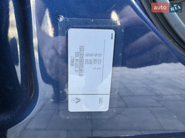 Синий Рено Talisman, объемом двигателя 2 л и пробегом 173 тыс. км за 18500 $, фото 49 на Automoto.ua