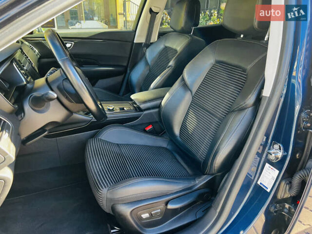 Синий Рено Talisman, объемом двигателя 2 л и пробегом 180 тыс. км за 18700 $, фото 24 на Automoto.ua