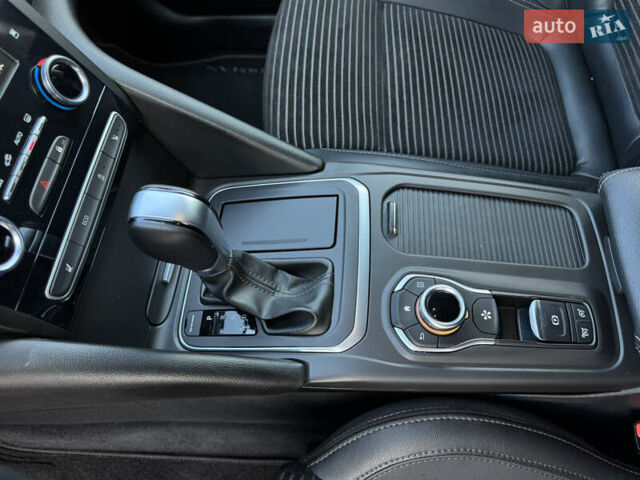 Синий Рено Talisman, объемом двигателя 2 л и пробегом 173 тыс. км за 18500 $, фото 32 на Automoto.ua