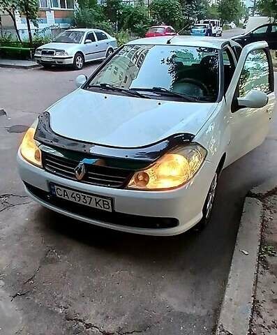 Білий Рено Талія, об'ємом двигуна 1.1 л та пробігом 305 тис. км за 4600 $, фото 1 на Automoto.ua