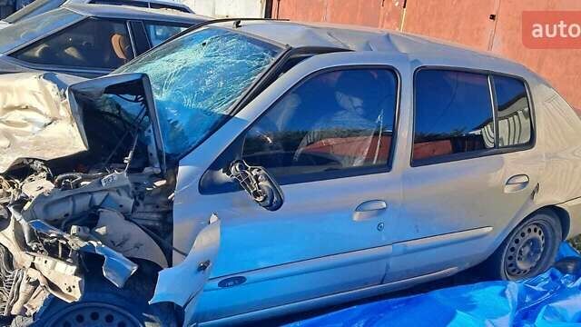 Бежевый Рено Талия, объемом двигателя 1.1 л и пробегом 140 тыс. км за 400 $, фото 6 на Automoto.ua