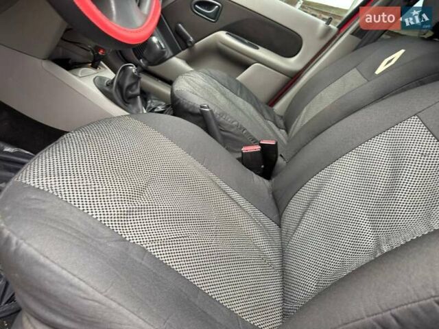 Красный Рено Талия, объемом двигателя 1.15 л и пробегом 180 тыс. км за 3650 $, фото 44 на Automoto.ua