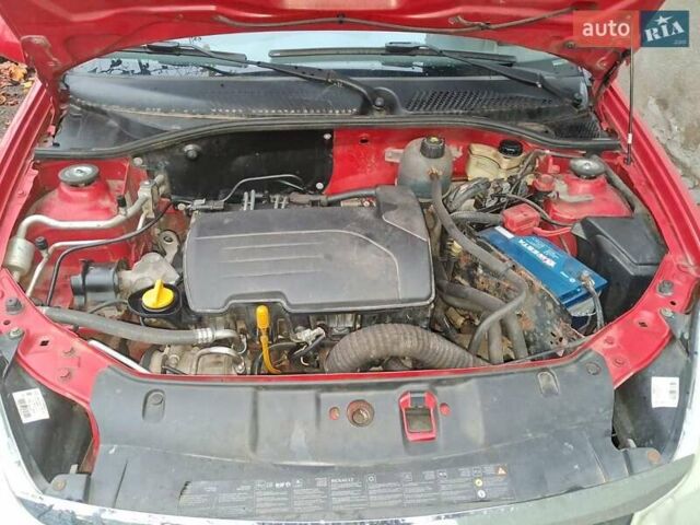 Красный Рено Талия, объемом двигателя 1.15 л и пробегом 217 тыс. км за 4000 $, фото 15 на Automoto.ua