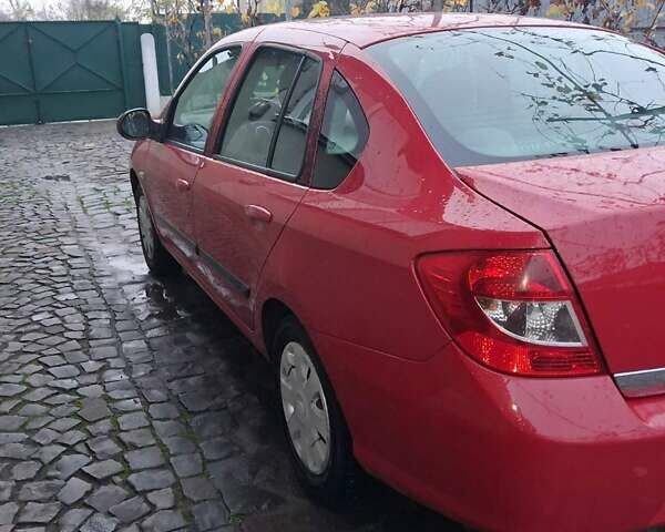 Красный Рено Талия, объемом двигателя 1.15 л и пробегом 217 тыс. км за 4000 $, фото 5 на Automoto.ua