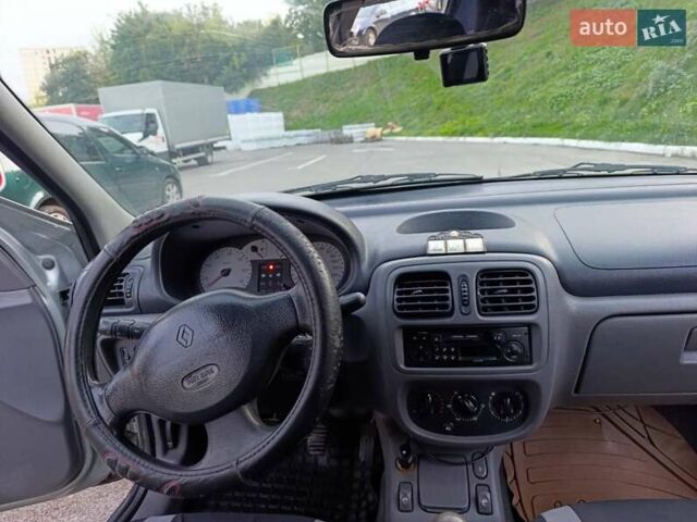 Рено Талия, объемом двигателя 1.4 л и пробегом 278 тыс. км за 1700 $, фото 6 на Automoto.ua