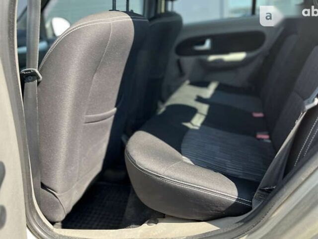 Рено Талия, объемом двигателя 1.2 л и пробегом 131 тыс. км за 4500 $, фото 18 на Automoto.ua