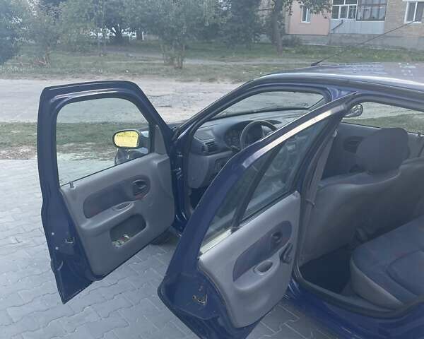 Синий Рено Талия, объемом двигателя 1.39 л и пробегом 166 тыс. км за 2200 $, фото 8 на Automoto.ua