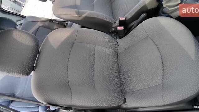Зелений Рено Талія, об'ємом двигуна 1.2 л та пробігом 118 тис. км за 3800 $, фото 28 на Automoto.ua