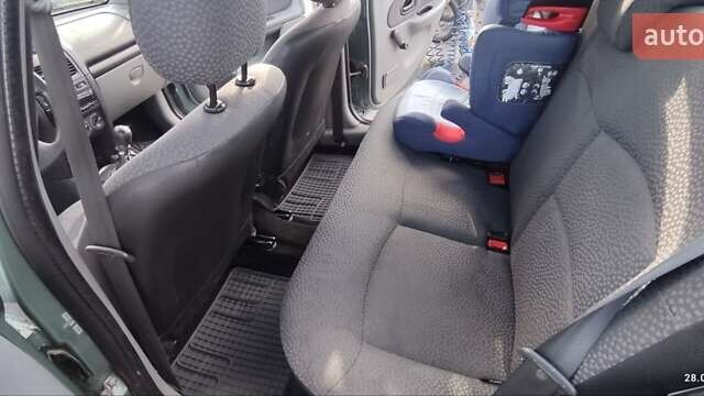 Зелений Рено Талія, об'ємом двигуна 1.2 л та пробігом 118 тис. км за 3800 $, фото 23 на Automoto.ua