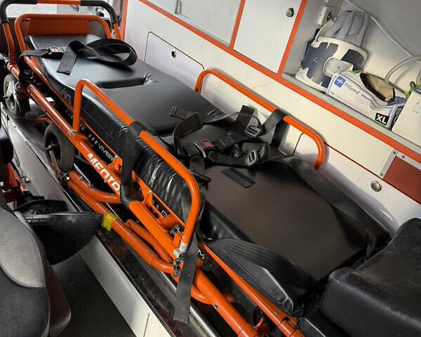 Рено Трафик 2007 в Львове на Automoto.ua Белый Рено Трафик, объемом двигателя 2 л и пробегом 607 тыс. км за 12000 $, фото 11 на Automoto.ua