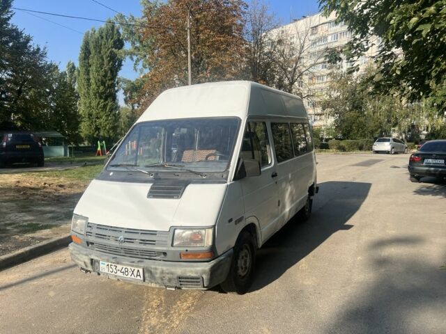 Білий Рено Трафік, об'ємом двигуна 2.5 л та пробігом 333 тис. км за 1504 $, фото 2 на Automoto.ua