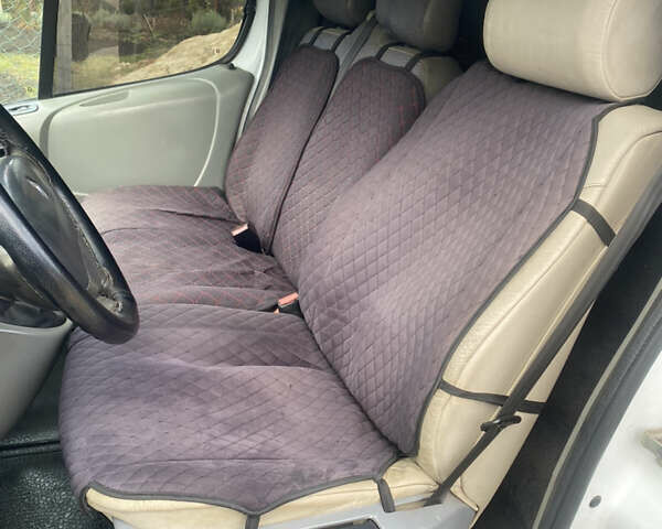 Белый Рено Трафик, объемом двигателя 1.87 л и пробегом 687 тыс. км за 5300 $, фото 11 на Automoto.ua