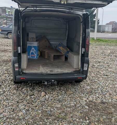 Белый Рено Трафик, объемом двигателя 1.87 л и пробегом 400 тыс. км за 4900 $, фото 4 на Automoto.ua