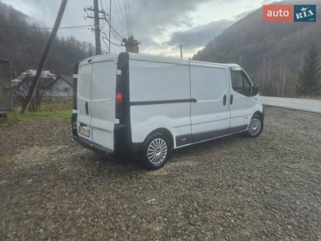 Белый Рено Трафик, объемом двигателя 1.9 л и пробегом 176 тыс. км за 4999 $, фото 7 на Automoto.ua