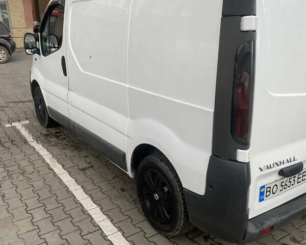 Белый Рено Трафик, объемом двигателя 1.87 л и пробегом 687 тыс. км за 5300 $, фото 3 на Automoto.ua