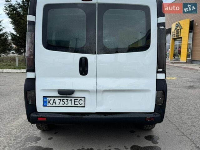 Білий Рено Трафік, об'ємом двигуна 1.87 л та пробігом 289 тис. км за 3399 $, фото 23 на Automoto.ua