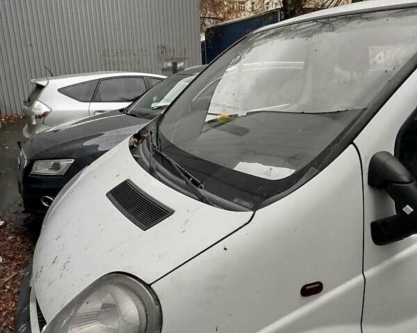 Білий Рено Трафік, об'ємом двигуна 1.9 л та пробігом 364 тис. км за 3800 $, фото 3 на Automoto.ua