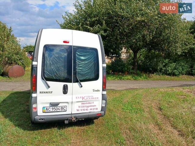 Белый Рено Трафик, объемом двигателя 0 л и пробегом 340 тыс. км за 5500 $, фото 2 на Automoto.ua