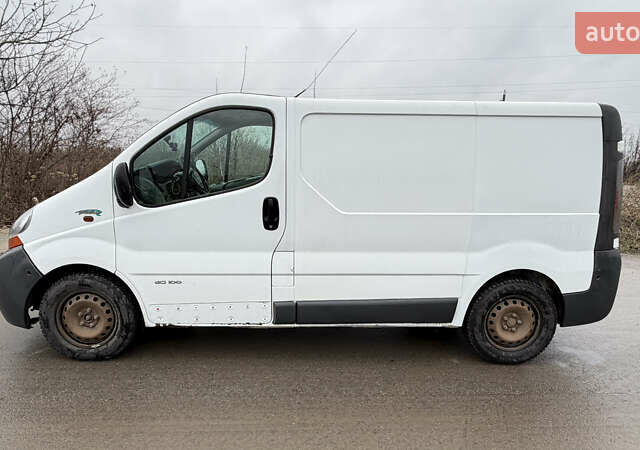 Білий Рено Трафік, об'ємом двигуна 1.87 л та пробігом 452 тис. км за 6200 $, фото 3 на Automoto.ua