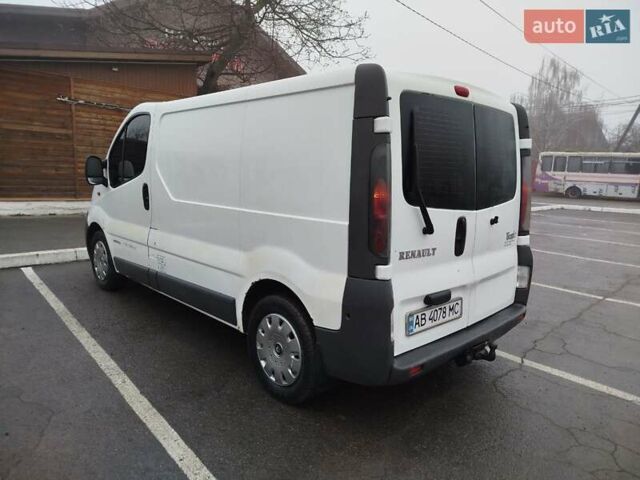 Білий Рено Трафік, об'ємом двигуна 1.9 л та пробігом 498 тис. км за 5500 $, фото 3 на Automoto.ua