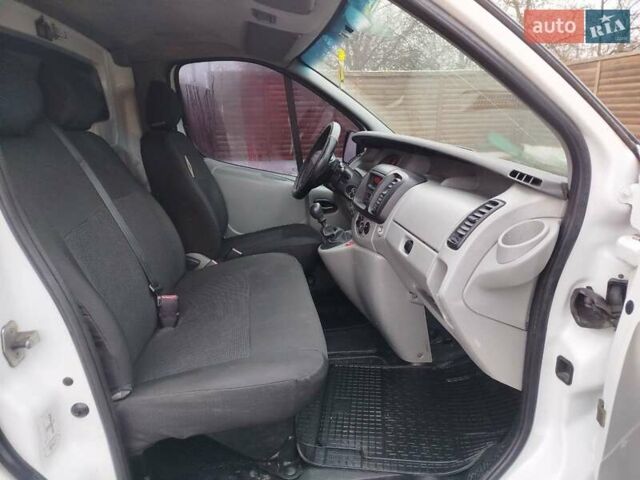 Білий Рено Трафік, об'ємом двигуна 1.9 л та пробігом 498 тис. км за 5500 $, фото 5 на Automoto.ua