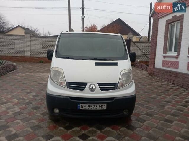 Білий Рено Трафік, об'ємом двигуна 2.46 л та пробігом 290 тис. км за 8200 $, фото 9 на Automoto.ua