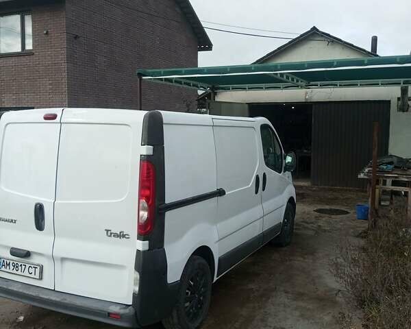 Рено Трафик 2009 в Киеве на Automoto.ua Белый Рено Трафик, объемом двигателя 2 л и пробегом 364 тыс. км за 7600 $, фото 4 на Automoto.ua