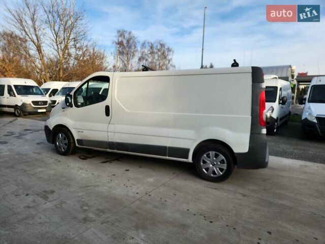 Белый Рено Трафик, объемом двигателя 2 л и пробегом 232 тыс. км за 12500 $, фото 8 на Automoto.ua