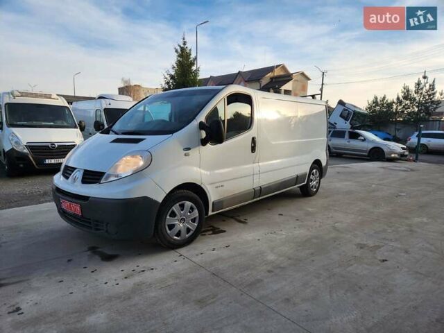Белый Рено Трафик, объемом двигателя 2 л и пробегом 232 тыс. км за 12500 $, фото 3 на Automoto.ua