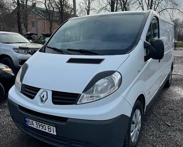 Білий Рено Трафік, об'ємом двигуна 2 л та пробігом 221 тис. км за 11500 $, фото 2 на Automoto.ua