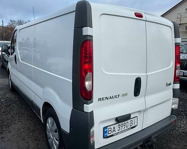 Білий Рено Трафік, об'ємом двигуна 2 л та пробігом 221 тис. км за 11500 $, фото 4 на Automoto.ua