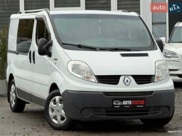 Білий Рено Трафік, об'ємом двигуна 2 л та пробігом 352 тис. км за 10500 $, фото 5 на Automoto.ua
