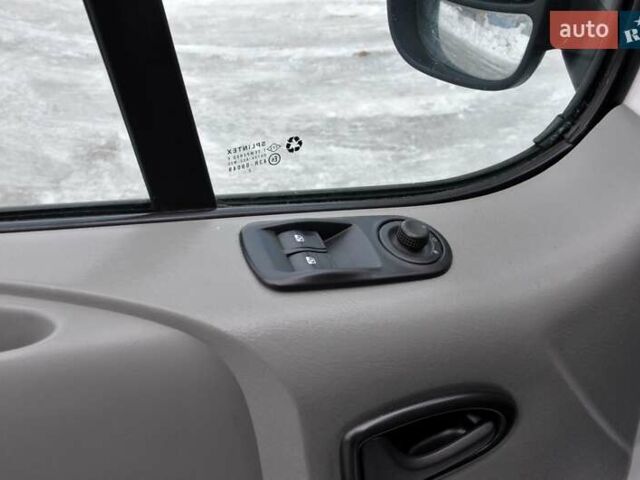 Белый Рено Трафик, объемом двигателя 2 л и пробегом 319 тыс. км за 7999 $, фото 15 на Automoto.ua