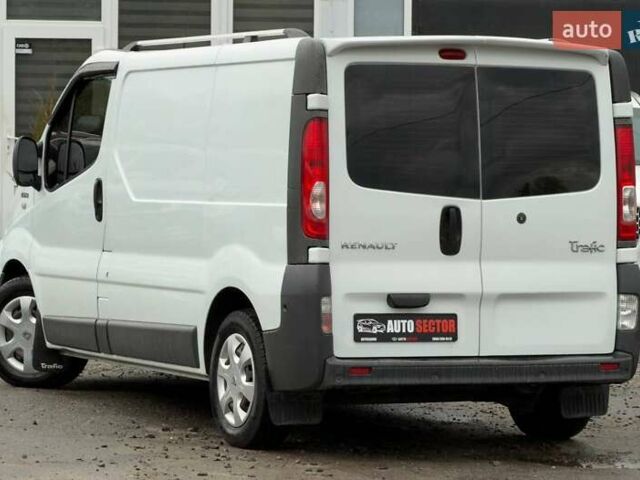 Білий Рено Трафік, об'ємом двигуна 2 л та пробігом 352 тис. км за 10500 $, фото 7 на Automoto.ua