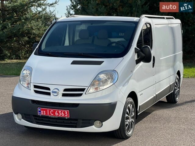 Белый Рено Трафик, объемом двигателя 2 л и пробегом 234 тыс. км за 9950 $, фото 16 на Automoto.ua