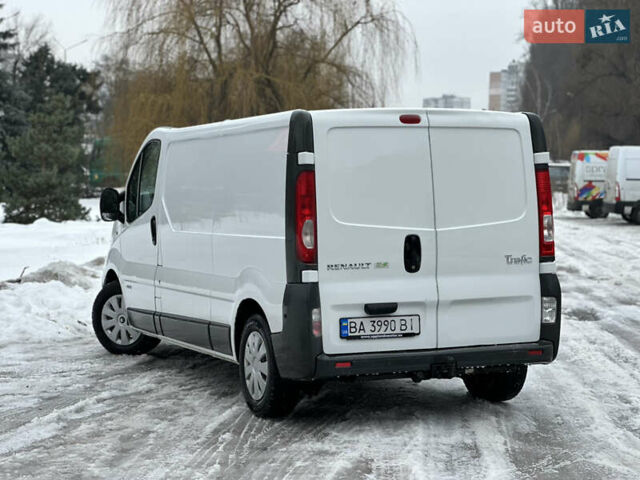 Белый Рено Трафик, объемом двигателя 2 л и пробегом 221 тыс. км за 11500 $, фото 12 на Automoto.ua