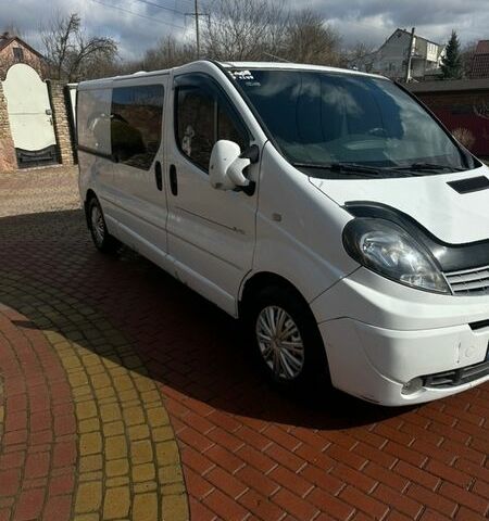 Білий Рено Трафік, об'ємом двигуна 0 л та пробігом 340 тис. км за 9000 $, фото 4 на Automoto.ua